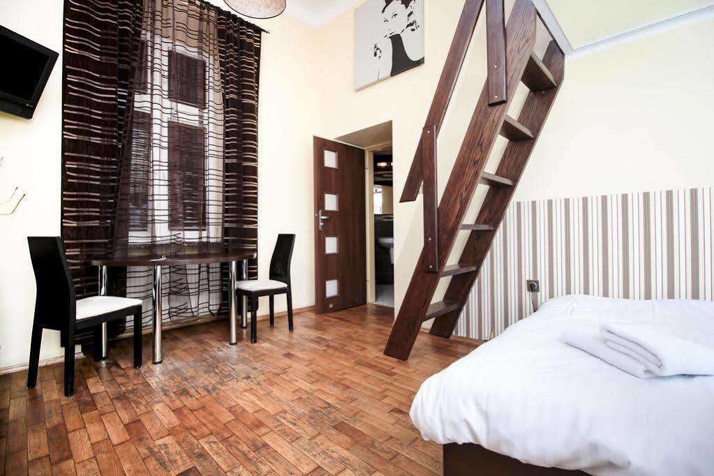 Aparthotel Kadetus Krakau Exterior foto